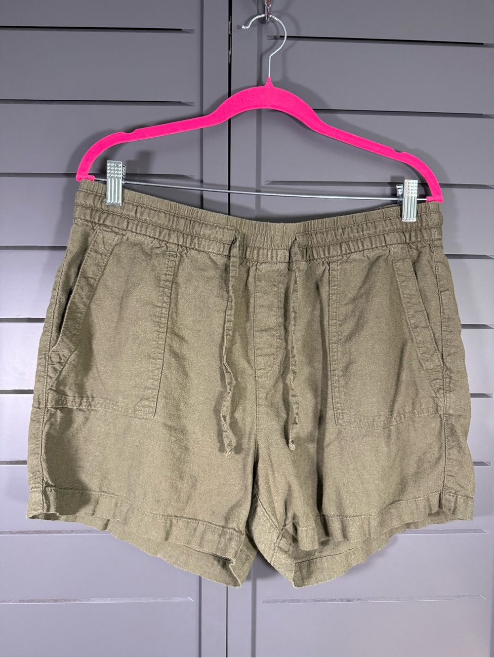 Old Navy Olive Green Drawstring Linen-Blend Shorts